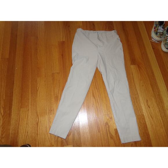 Chico's khaki pull on stretch crop pants size 1R (8) Excellent Preppy Minimalist - Picture 1 of 3